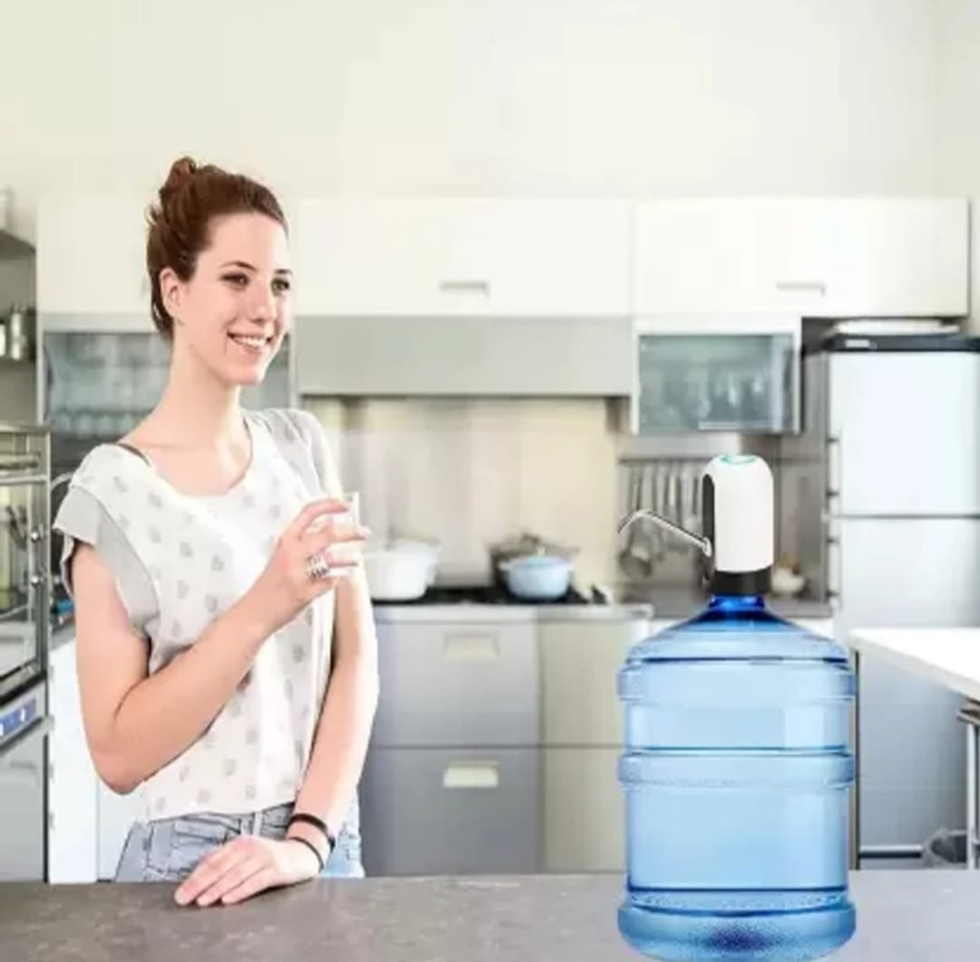 Automatic water dispenser